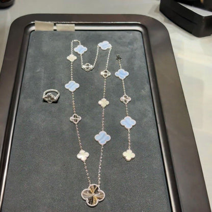 [Aetheris]DETACHABLE 15-MOTIF CLOVER STATEMENT SET - PURPLE CHALCEDONY & LASER