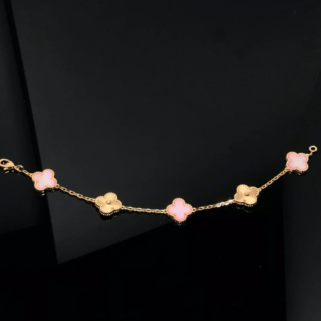 [Aetheris]LUCKY CLOVER 5-MOTIF BRACELET – KOLLEKTION ROSAFARBENES PERLMUTT