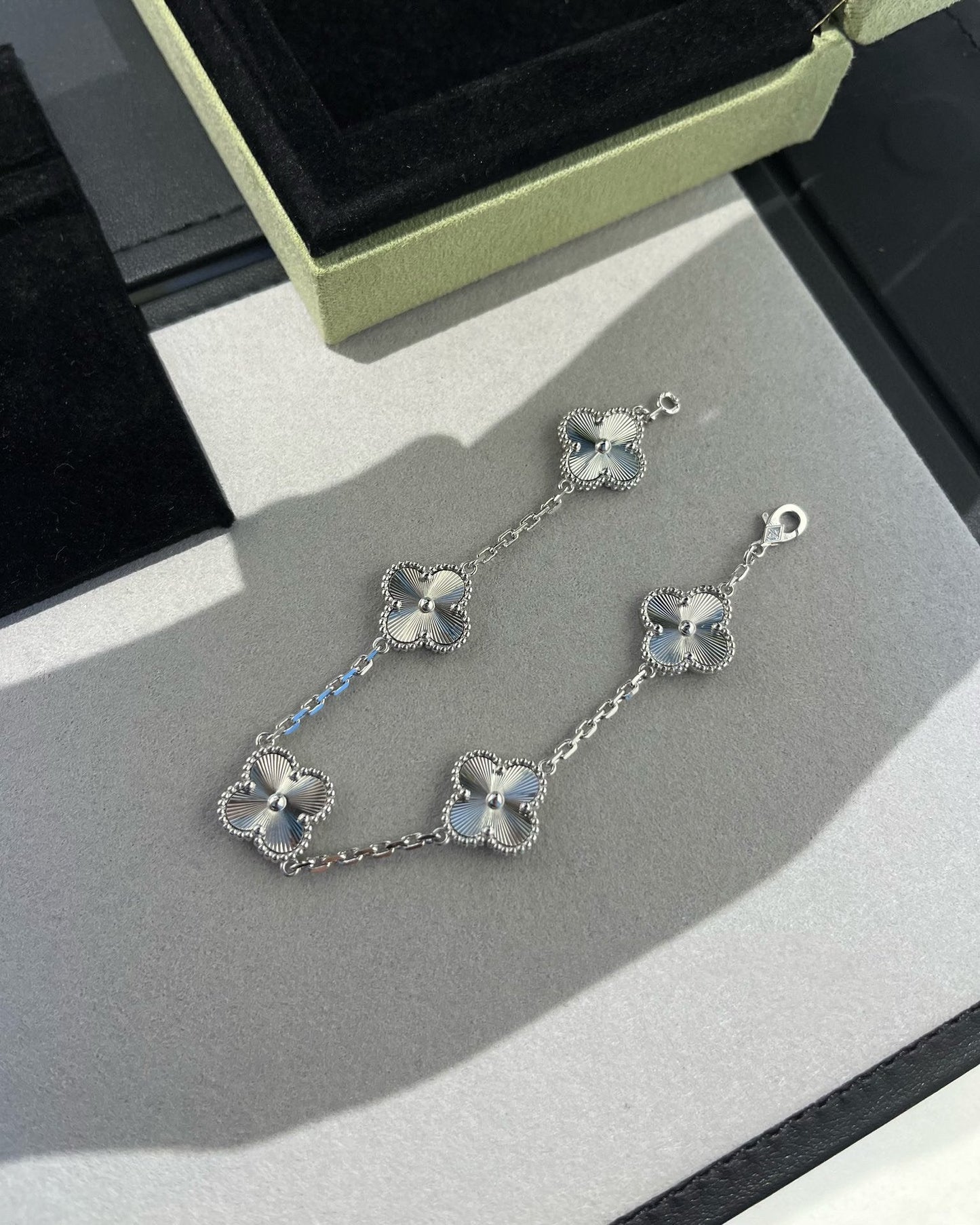 [Aetheris]LUCKY CLOVER 5-MOTIV ARMBAND - LASER COLLECTION